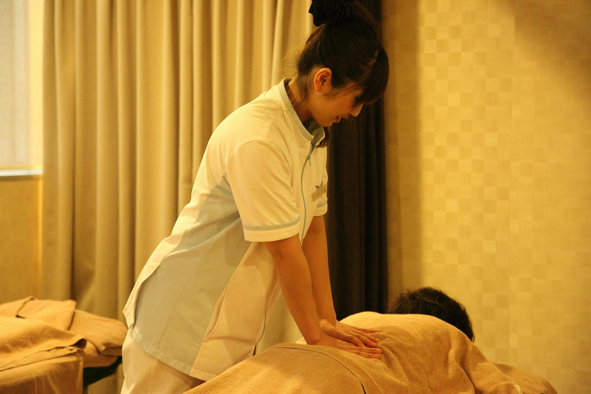 Sauna And Capsule Dandy Caters To Men 2*